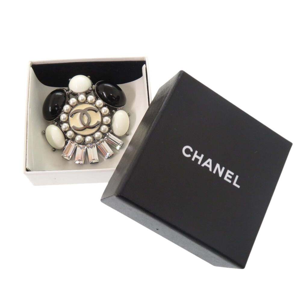 CHANEL Black Pearl Logo Brooch - Picture 2 of 4
